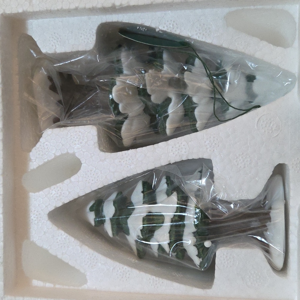 Department 56 Village Small Porcelain Pines Set